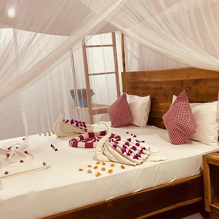 Swiss Kiss Beach Resort Uppuveli Eksteriør bilde