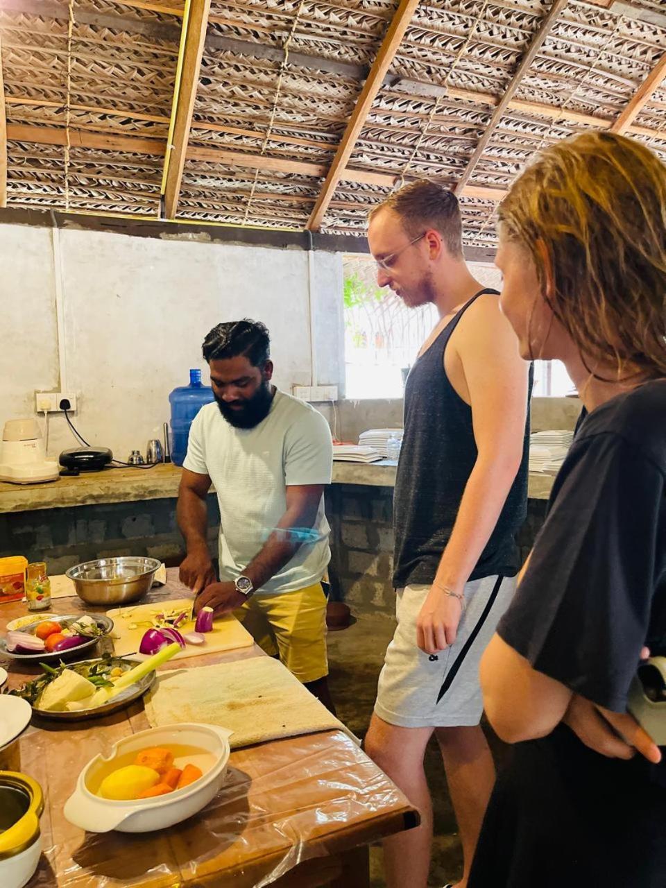Swiss Kiss Beach Resort Uppuveli Eksteriør bilde