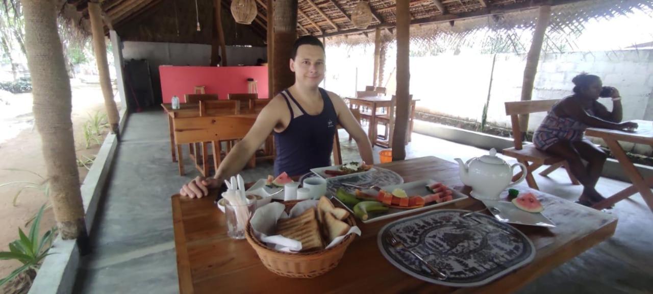 Swiss Kiss Beach Resort Uppuveli Eksteriør bilde