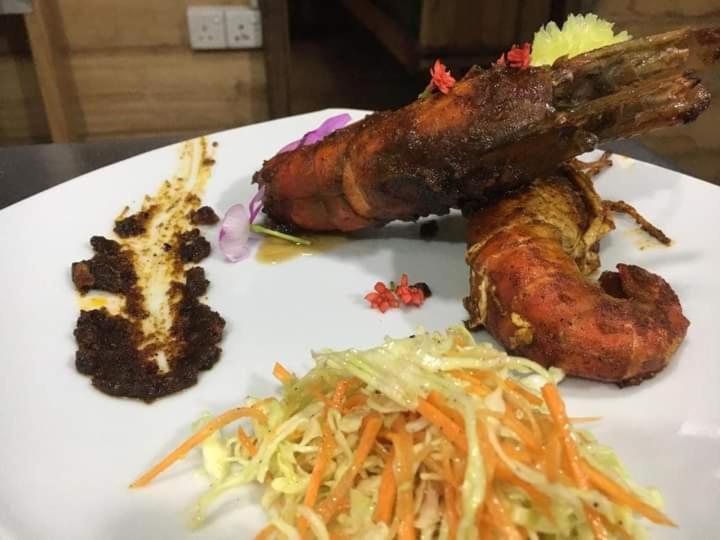 Swiss Kiss Beach Resort Uppuveli Eksteriør bilde