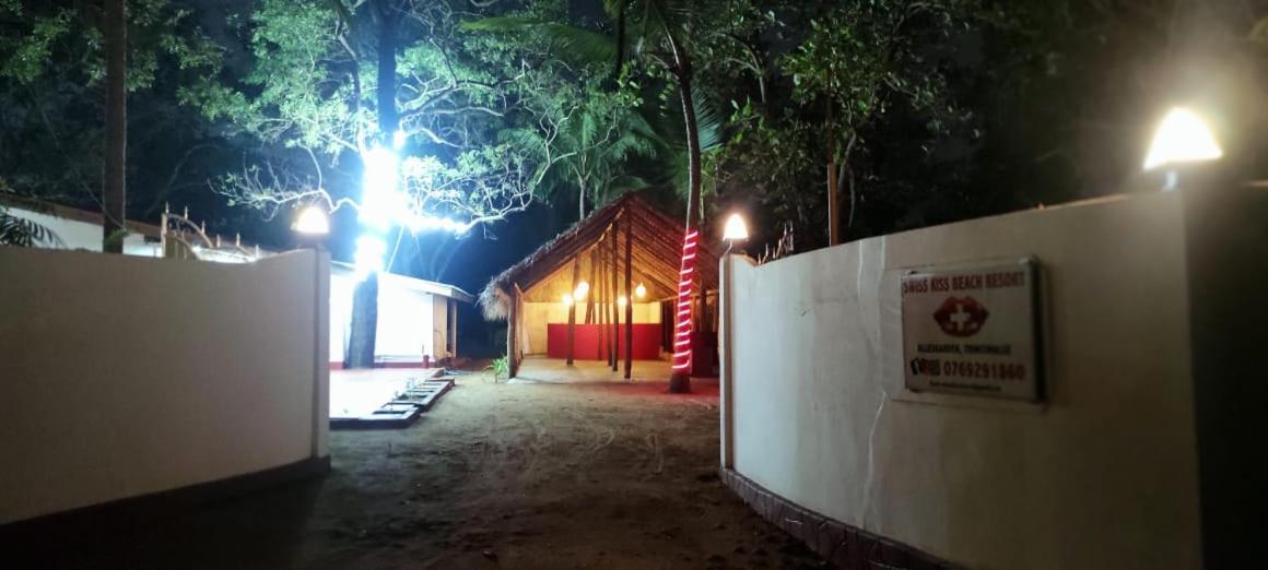 Swiss Kiss Beach Resort Uppuveli Eksteriør bilde