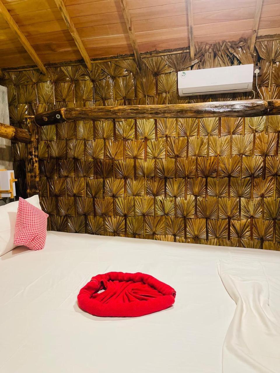 Swiss Kiss Beach Resort Uppuveli Eksteriør bilde