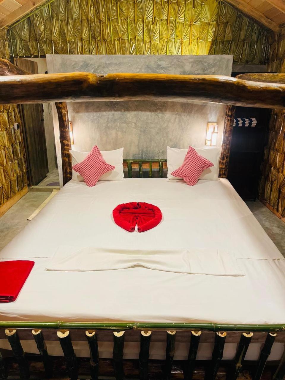 Swiss Kiss Beach Resort Uppuveli Eksteriør bilde